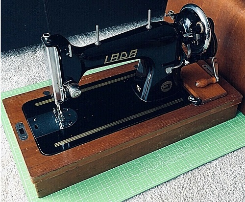 Lada 121 Sewing Machine