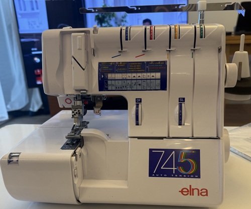 Elna 745