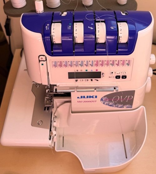 Juki MO-2000QVP