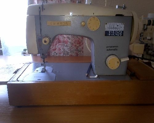 sewing machine