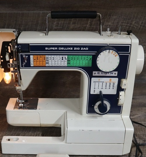 Elgin Super Deluxe Zig Zag 1015