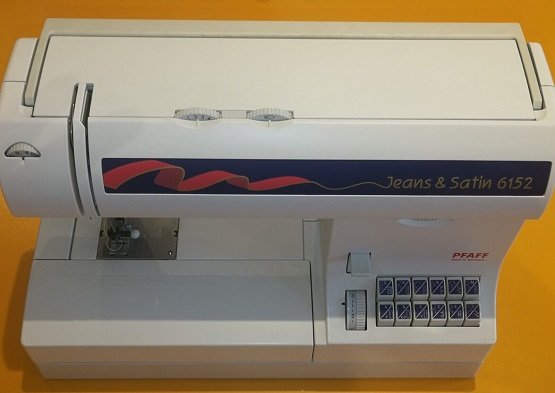 Pfaff Tipmatic 6152 sewing machine