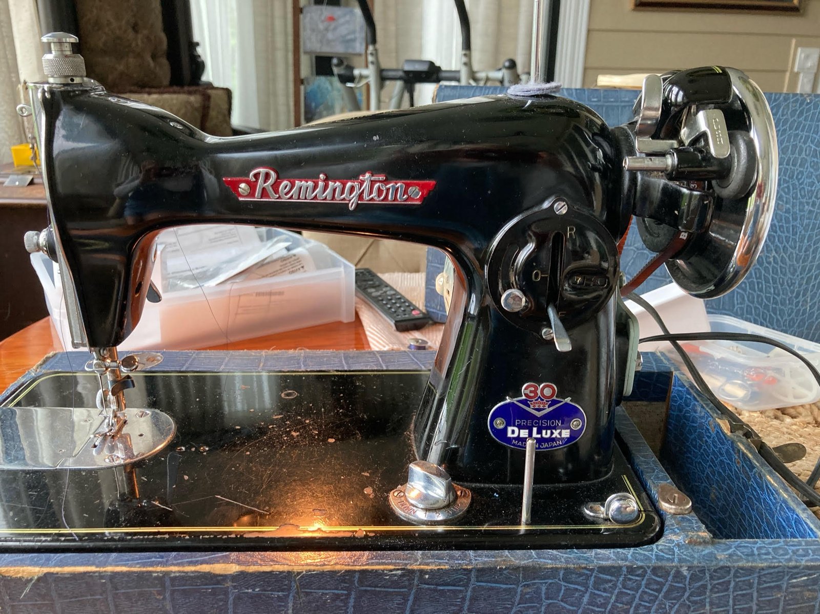 Remington 30 De Luxe Sewing Machine
