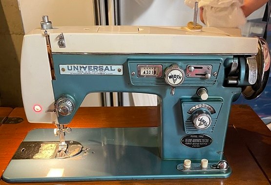 Universal NSAZ DELUXE AUTOMATIC ZIG ZAG