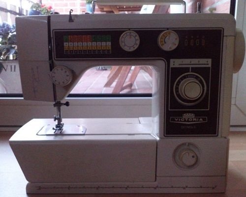 sewing machine