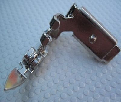 sewing machine zipper foot