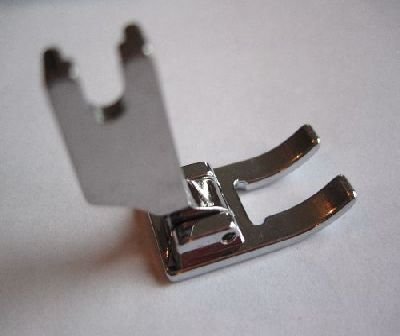 sewing machine open toe buttonhole foot